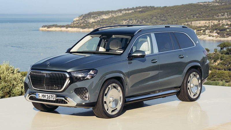 Рассекречен обновлённый флагманский кроссовер Mercedes-Maybach GLS