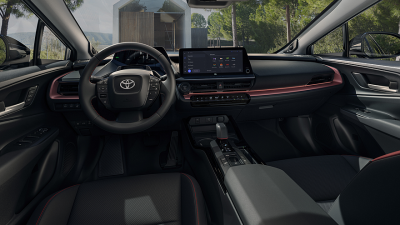Toyota освежила Prius и хэтчбек Corolla: скромные обновки и подорожание