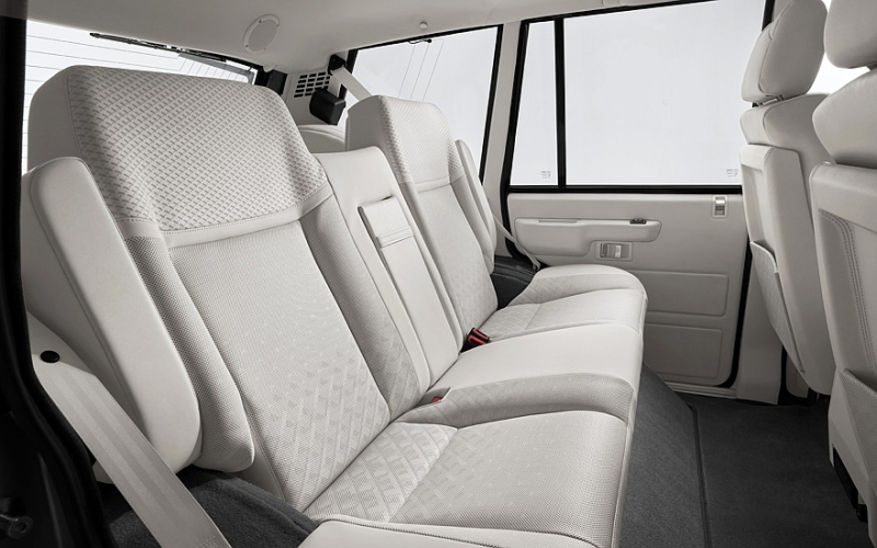 Уникальный Range Rover Classic Titan Silver в идеальном состоянии продадут на аукционе