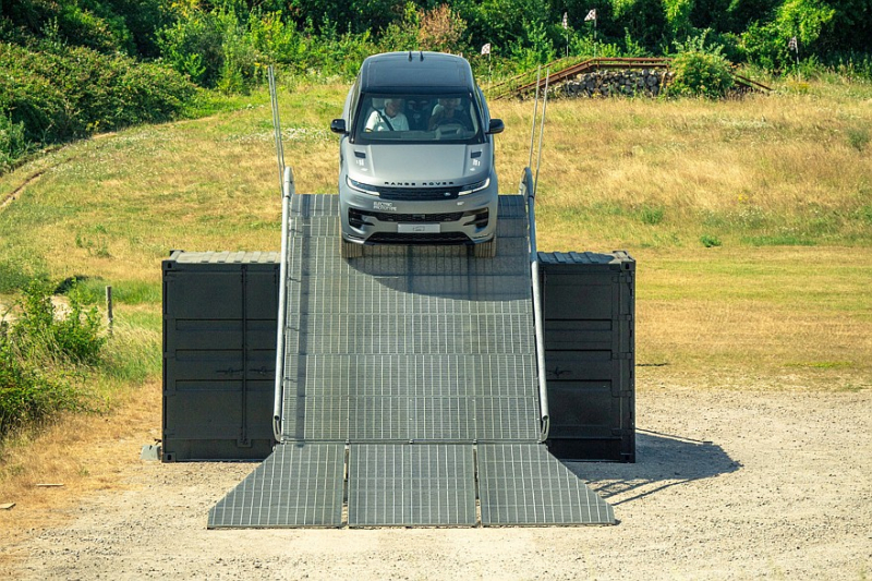 Внедорожник Range Rover Sport Electric готовится к скорому дебюту